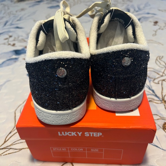Lucky Step Women's Fashion Black Glitter Sneaker - Picture 4 of 6